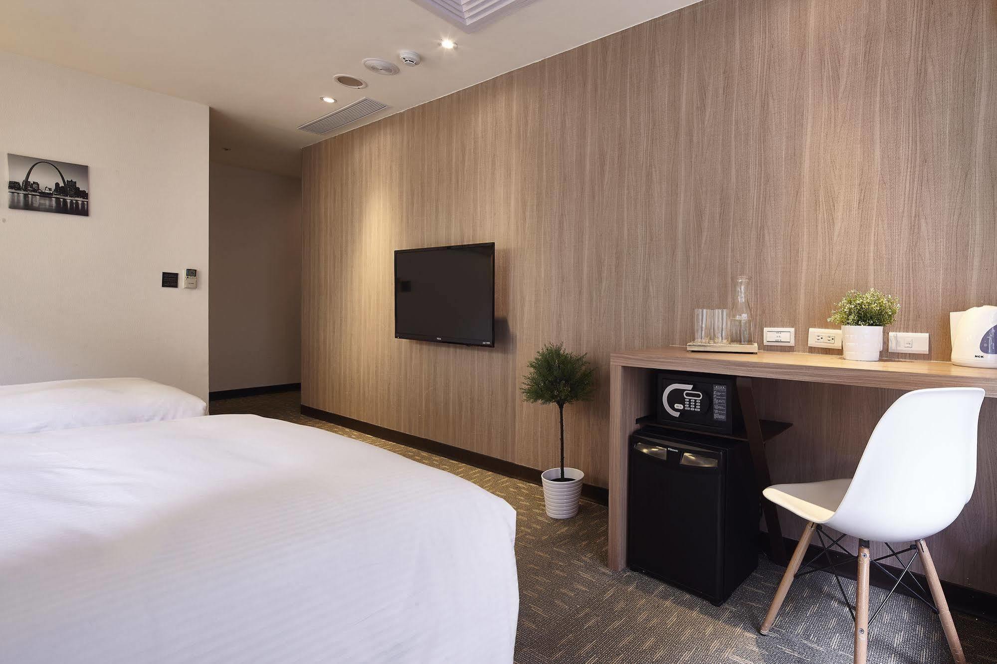 Via Loft Hotel Taipei Exterior photo