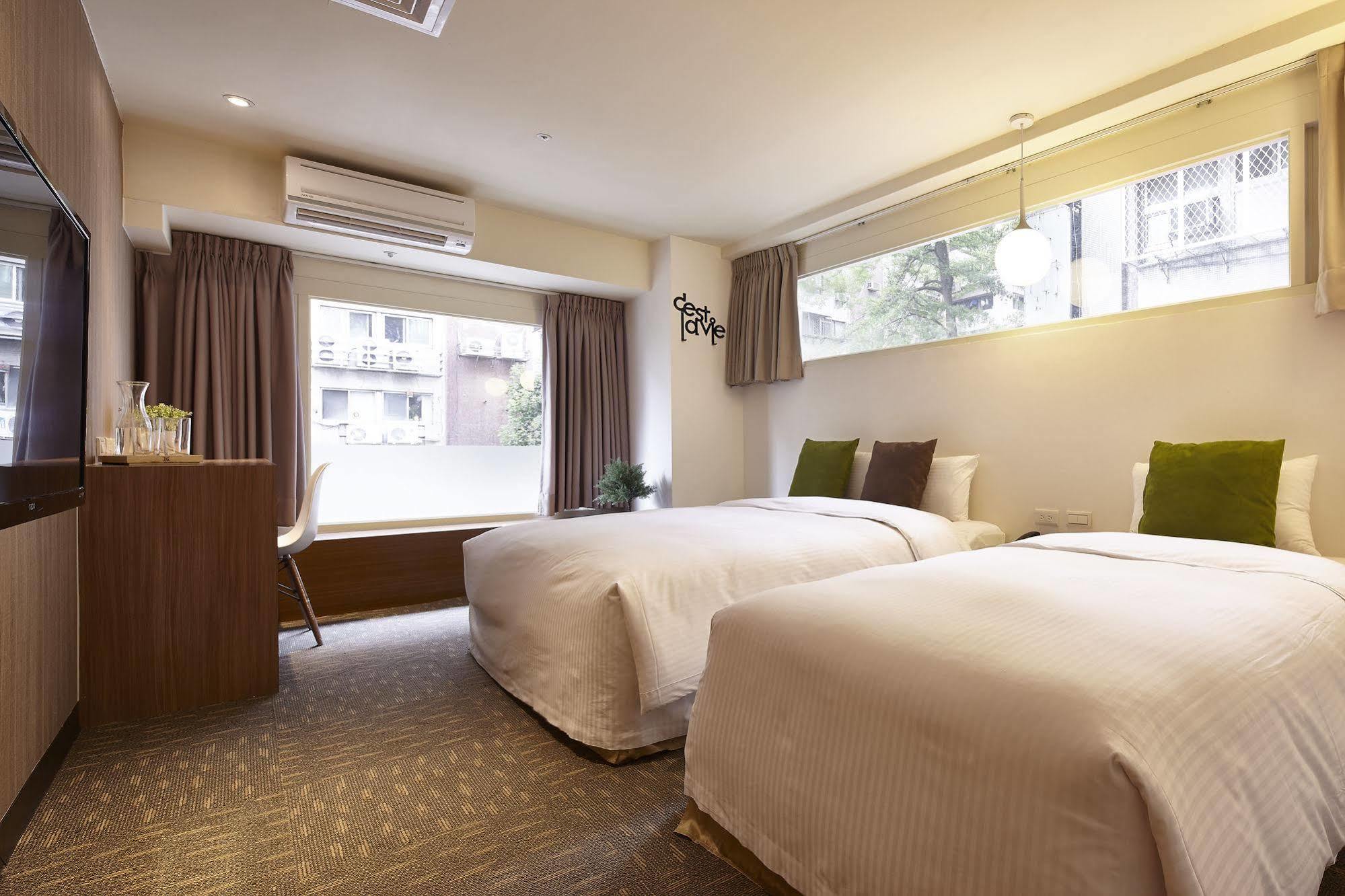 Via Loft Hotel Taipei Exterior photo