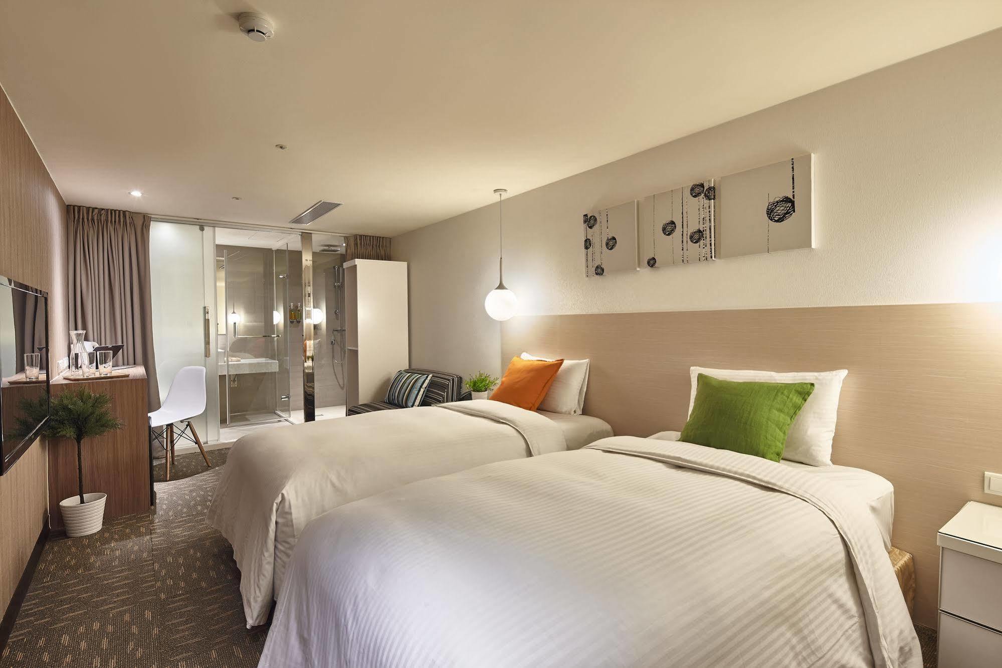 Via Loft Hotel Taipei Exterior photo